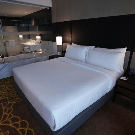 Hilton Bengaluru Embassy Manyata Business Park 호텔 외부 사진