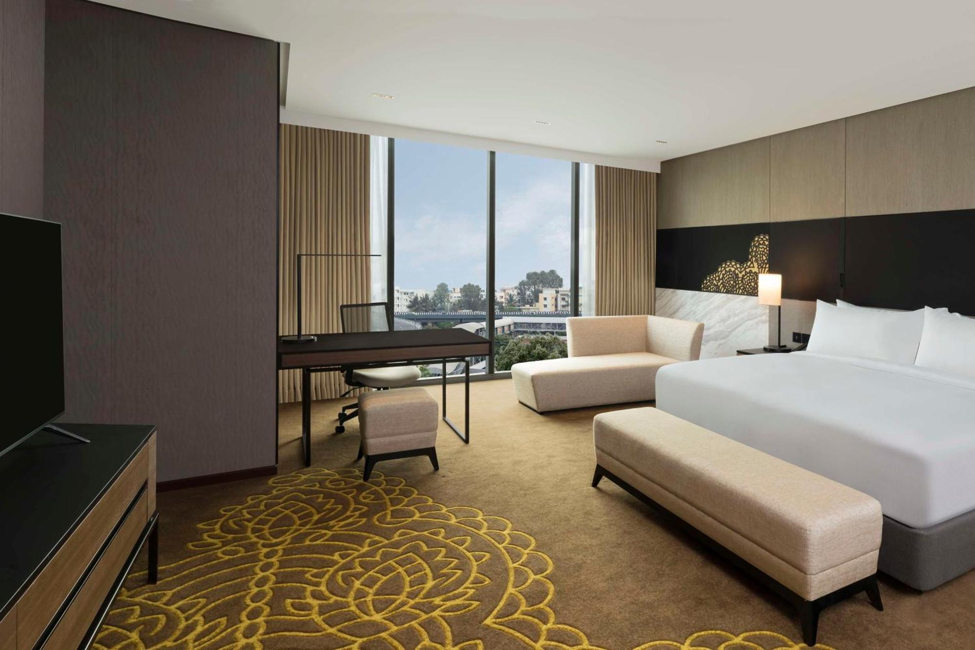 Hilton Bengaluru Embassy Manyata Business Park 호텔 외부 사진