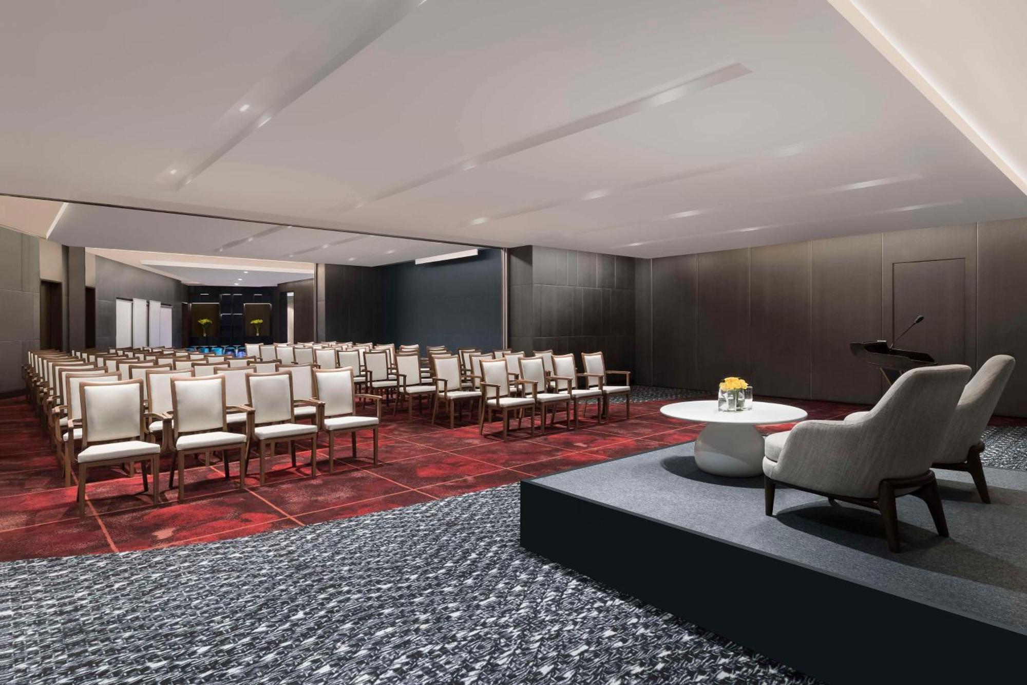 Hilton Bengaluru Embassy Manyata Business Park 호텔 외부 사진