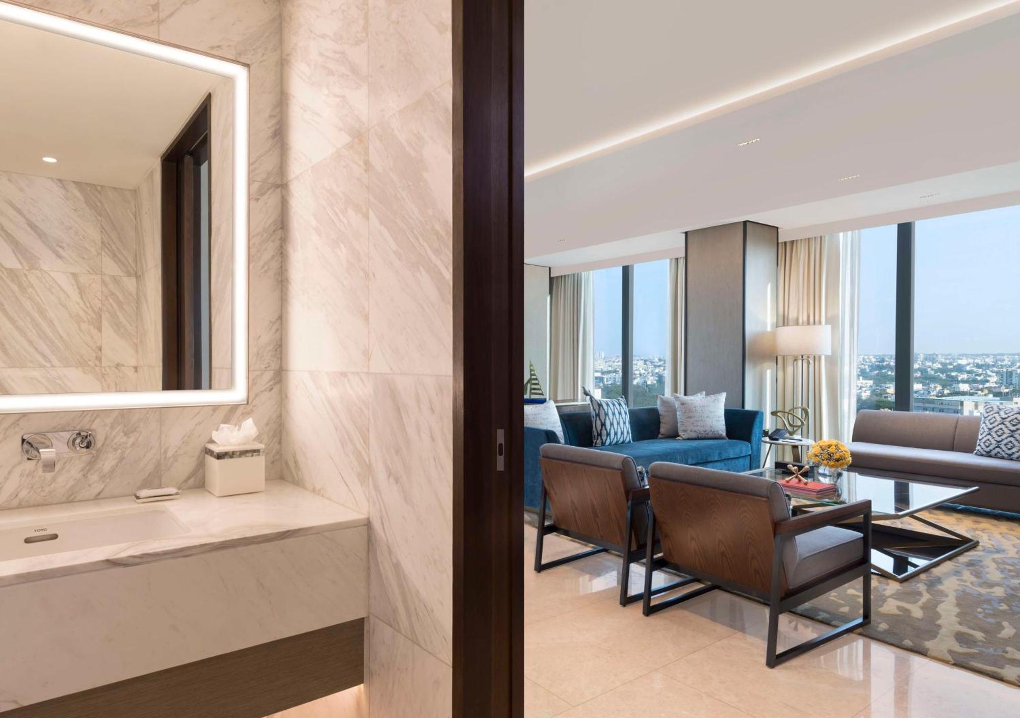 Hilton Bengaluru Embassy Manyata Business Park 호텔 외부 사진