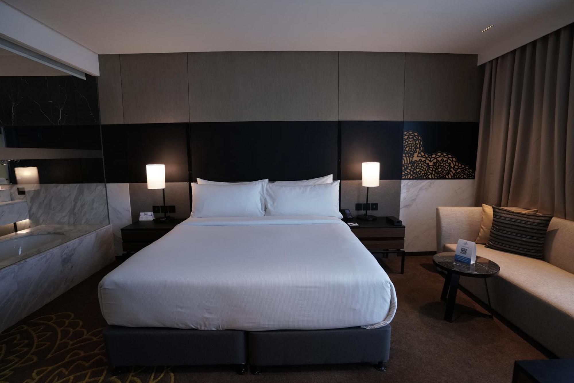 Hilton Bengaluru Embassy Manyata Business Park 호텔 외부 사진